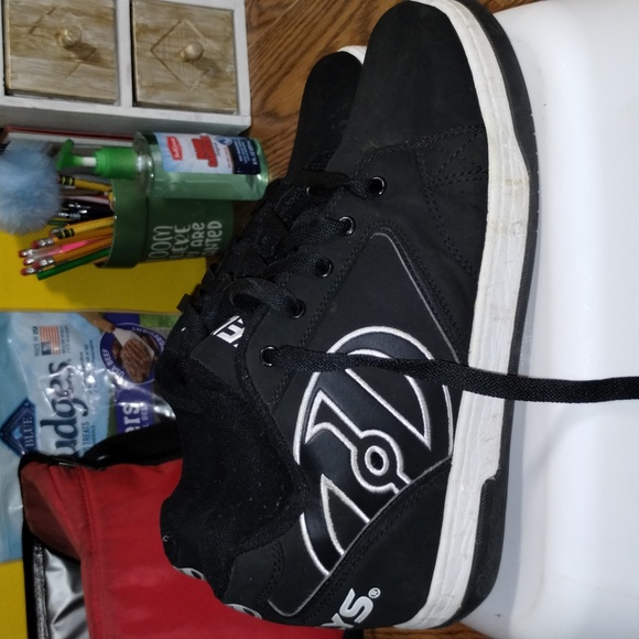 Heeleys - Picture 2 of 5